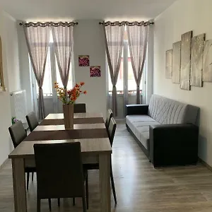 Modern Second Floor , Bruselas Bélgica